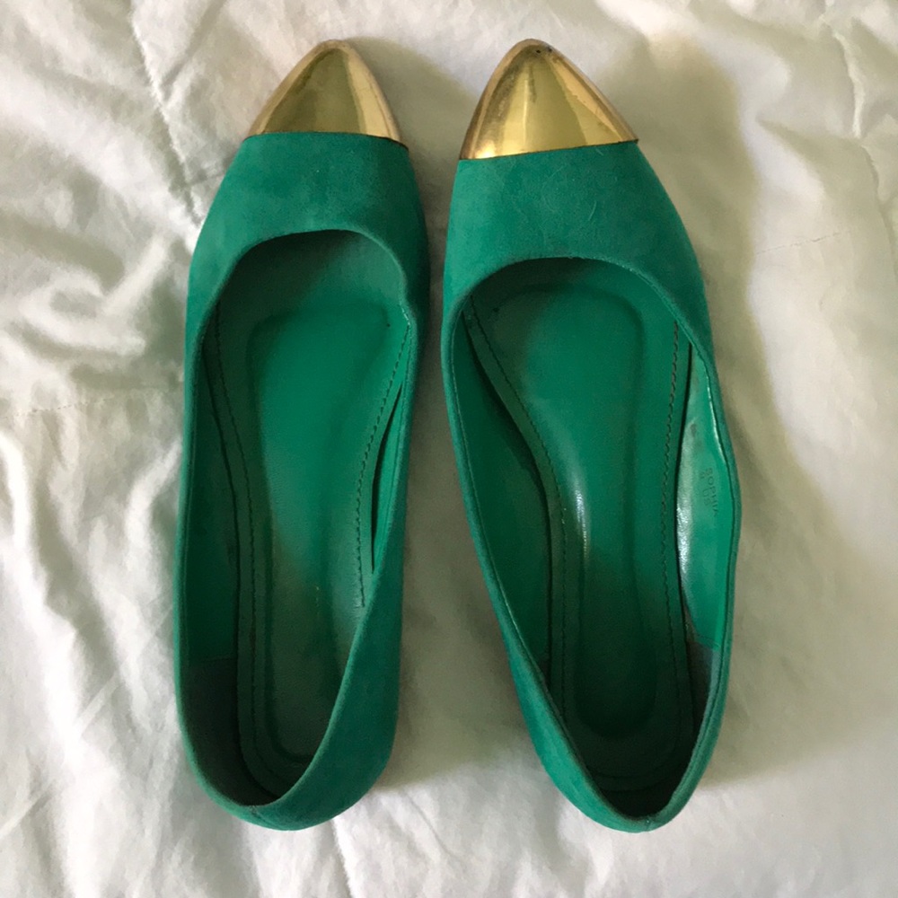 Shoe dazzle gold tipped flats